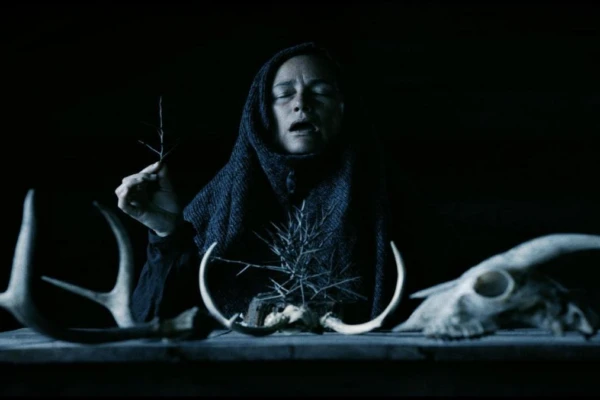filme-mother-of-flies-faz-historia-ao-ganhar-o-principal-premio-do-festival-fantasia-nos-eua