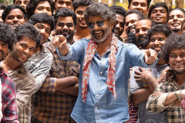 rajinikanth-brilha-em-coolie-uma-aventura-de-acao-cheia-de-reviravoltas-e-violencia