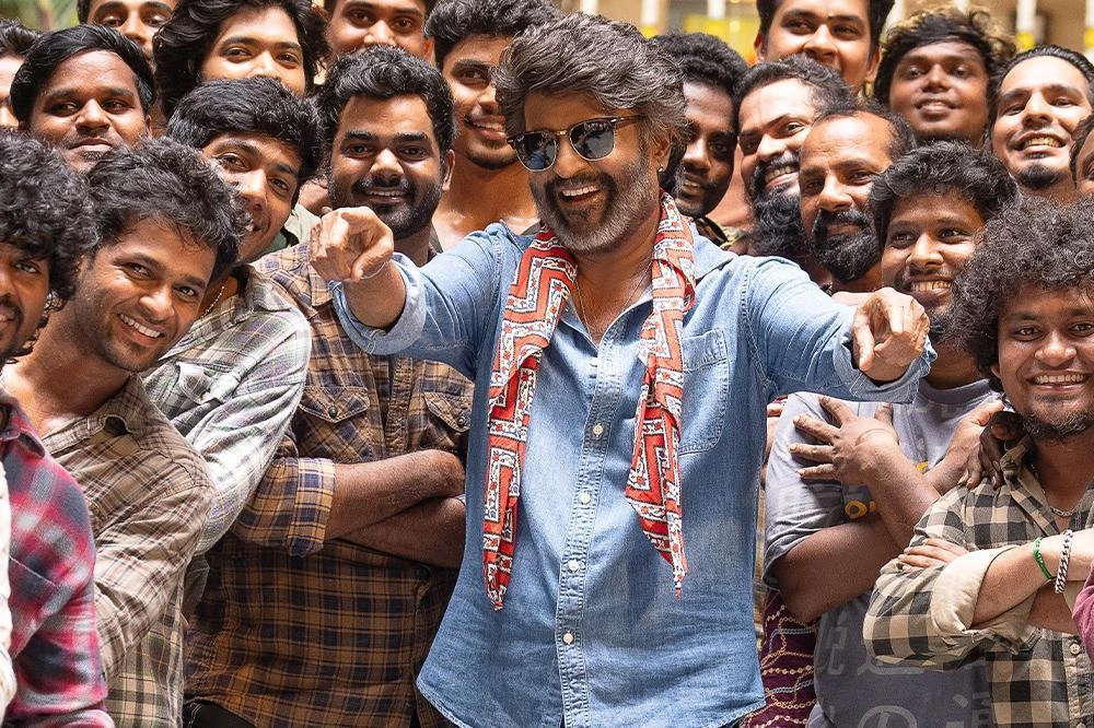 rajinikanth-brilha-em-coolie-uma-aventura-de-acao-cheia-de-reviravoltas-e-violencia